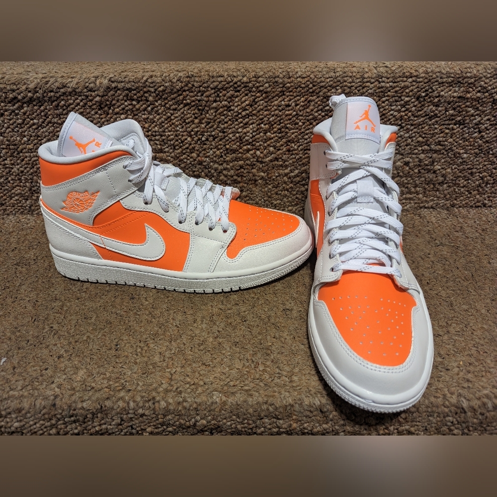 Women's Jordan 1 Mid Size 10